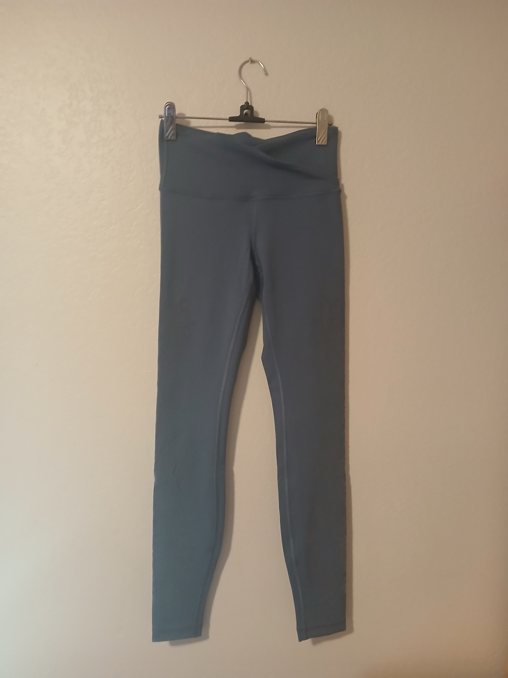 Women Floral Lululemon Leggings in Slate Blue